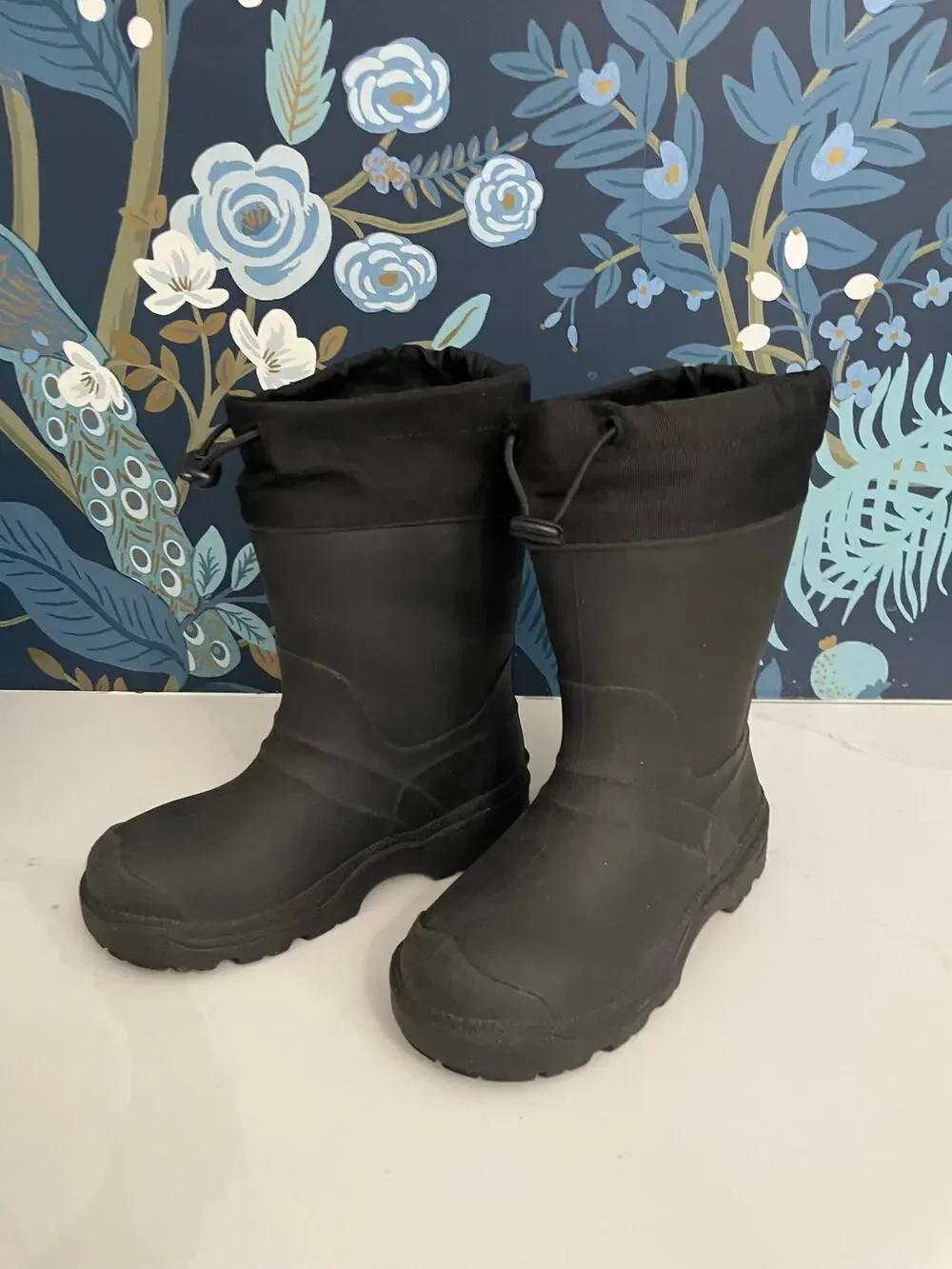 Winter Boots Wool Lined Black Unisex Kids Size 11